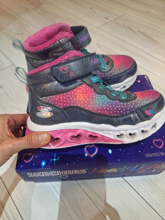 Skechers, боти за момиче!