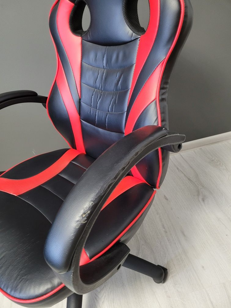 Scaun ergonomic gaming Arka, piele anti transpiratie, perforat