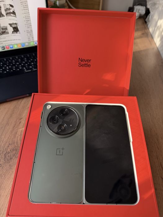 OnePlus Open (16 ГБ / 512 ГБ) army green