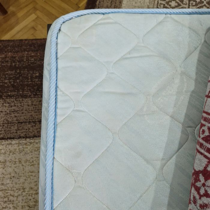 Pat + saltea + 2 noptiere