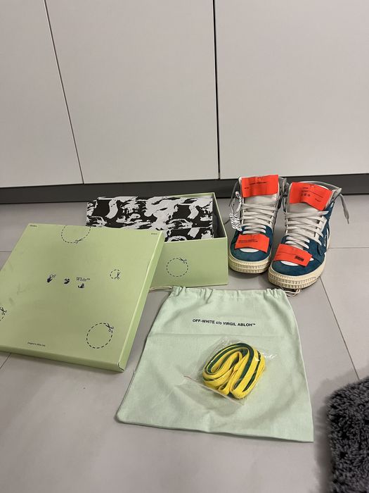 Off White Court 3.0