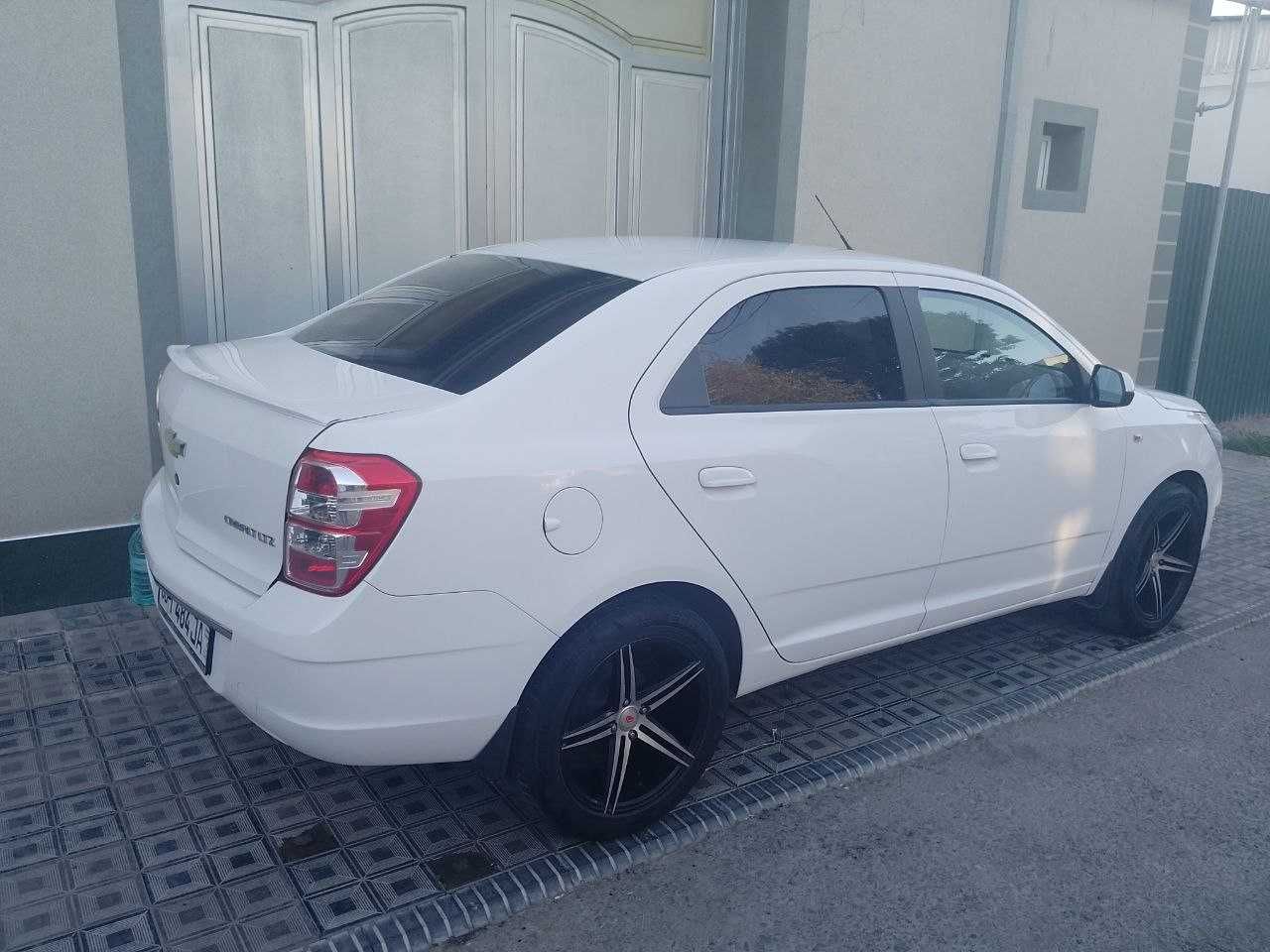 Автомашина марки Cobalt