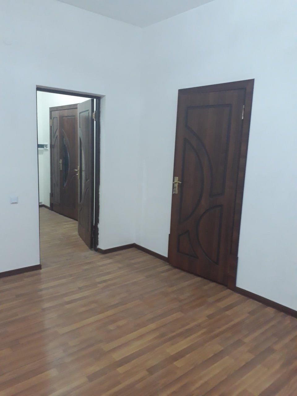 Квартира сотилади 3 хонали