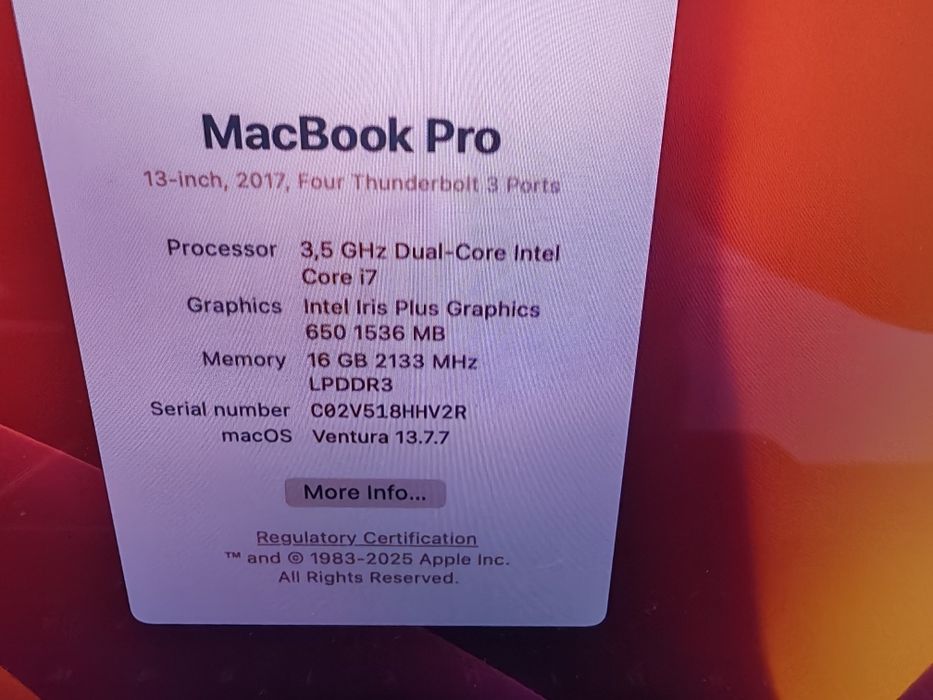 Macbook Pro 2017-13.3" Touchbar 16 GB RAM 512 GB