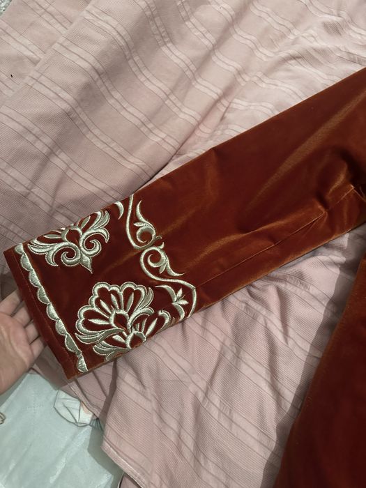 Продам дизайнерский чапан!