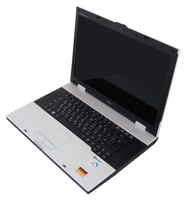 Fujitsu Esprimo 15.4-inch