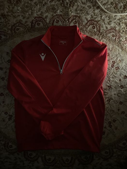 Кофта макрон красная
