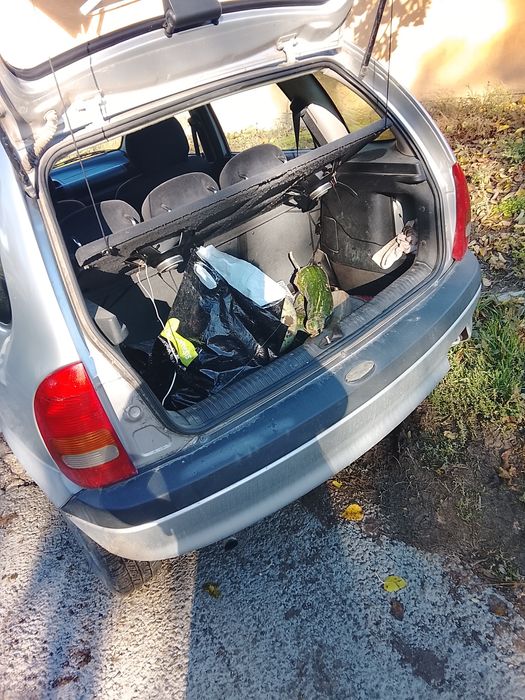 Опел Корса 2000год  бензин