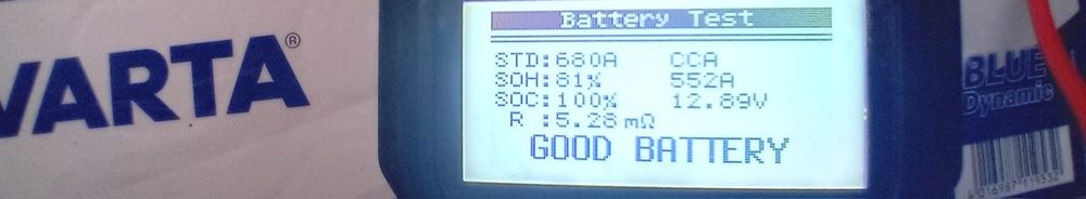 Vând acumulator auto Varta de 74  ah