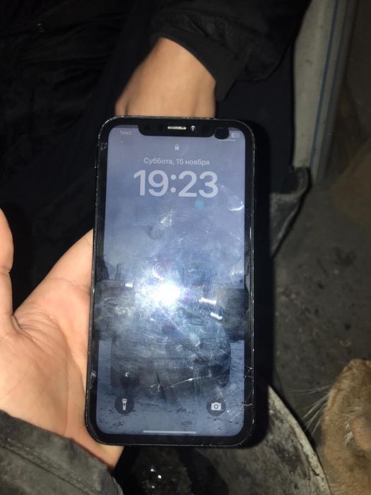 Продаю айфон хр 128гб