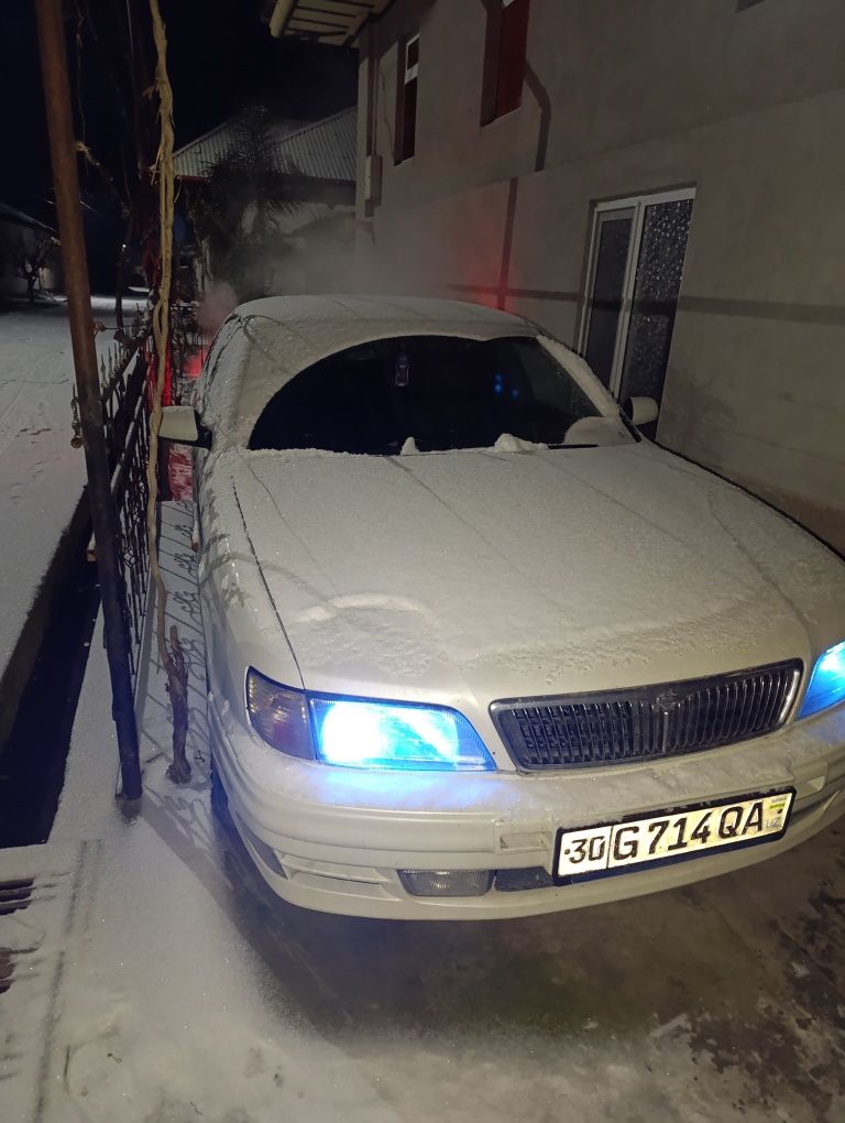 Nissan Maxima A32 kuzf