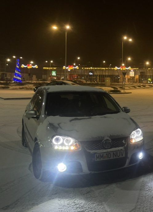 Vand faruri golf 5 cu angel eyes