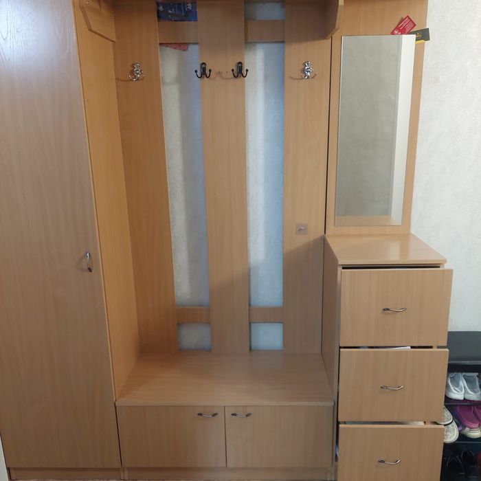 Продам прихожую в хорошем состоянии