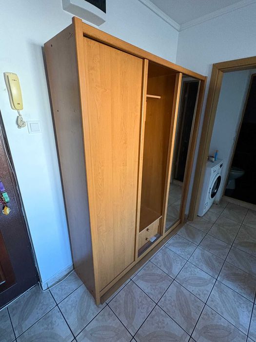 Donez dulap funcțional