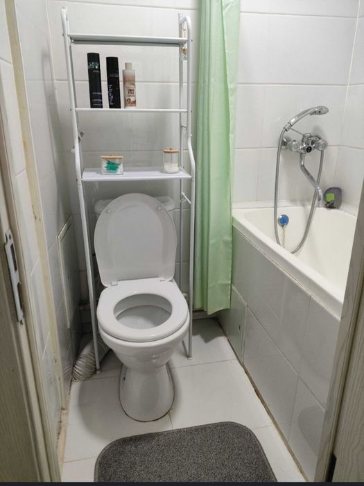 Метро Новза  1 комнатная квартира на 2м этаже