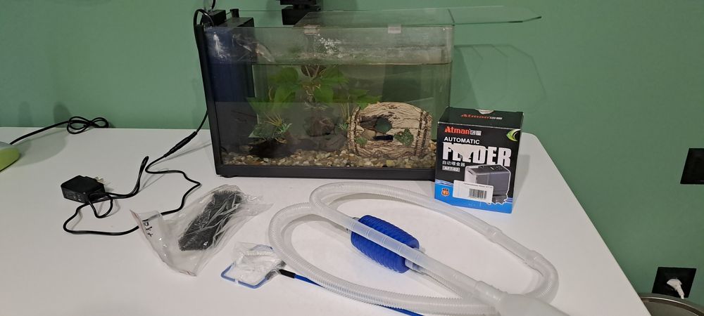 Срочно продаю аквариум