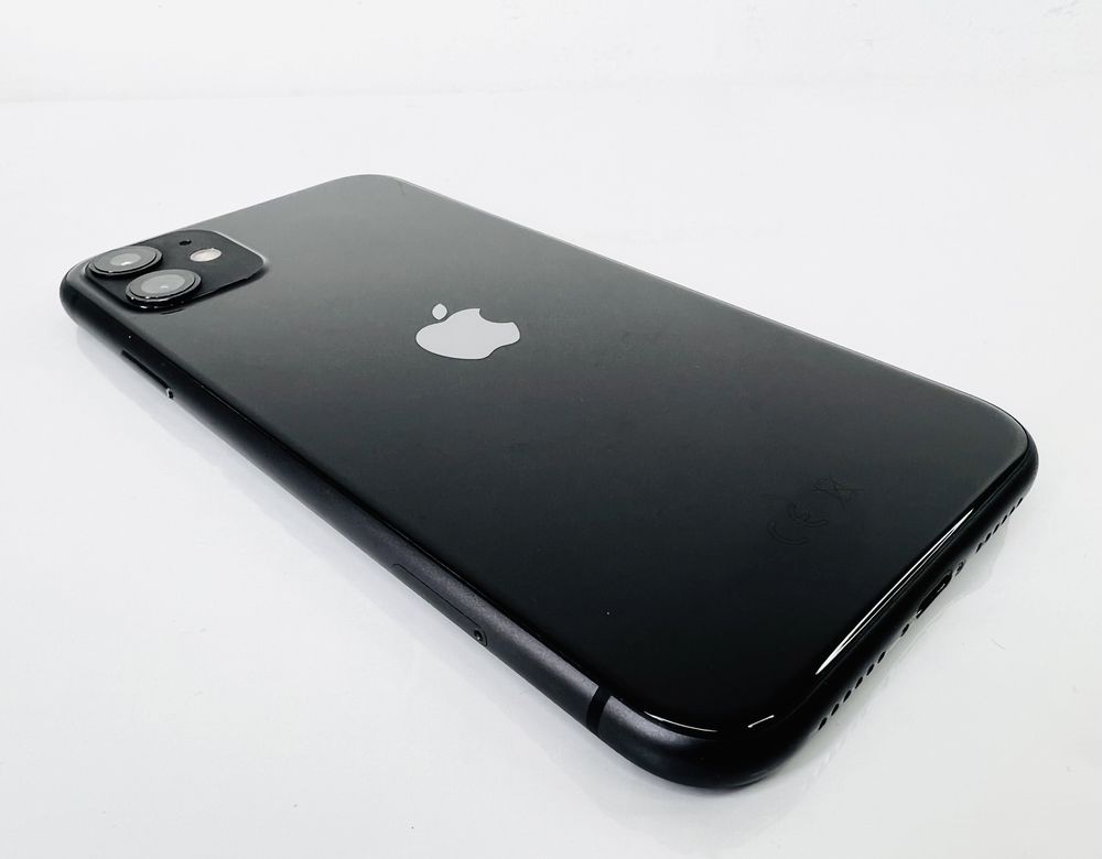 Apple iPhone 11 64GB Black Отличен! Гаранция!