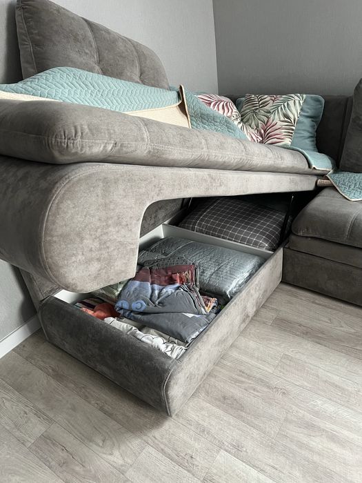 Диван угловой