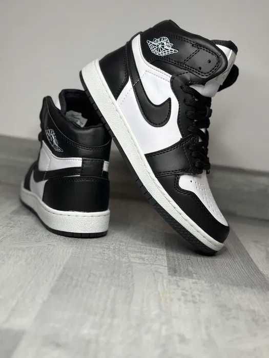 Adidasi Gheata Air Jordan 1 Mid Premium