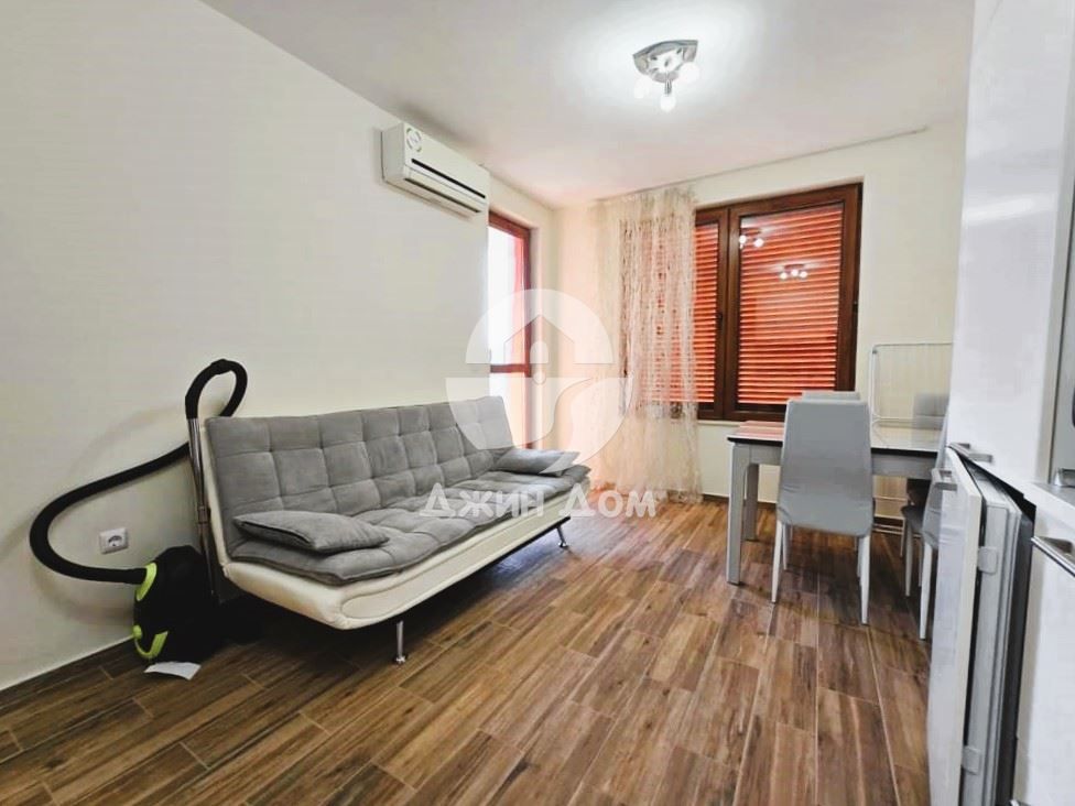 Продава се Тристаен апартамент в с. Равда, Област Бургас - 66 кв.м за 1288 €/кв.м - Снимка #2