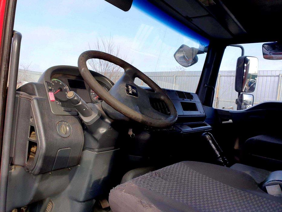 MAN TGL 8.150, platou  lungime 7 metrii, an fabricatie 2008