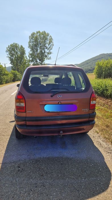 Opel Zafira 2.0 Diesel defectă