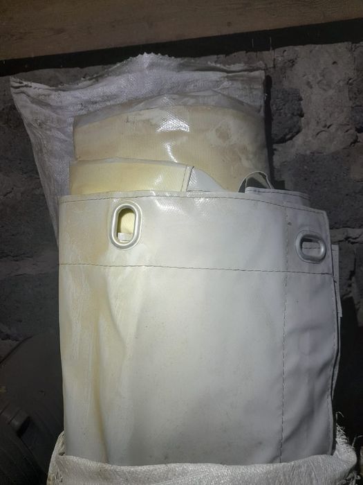 Продам тент на 3м газель. Все вопросы по телефону. Торг имеется.