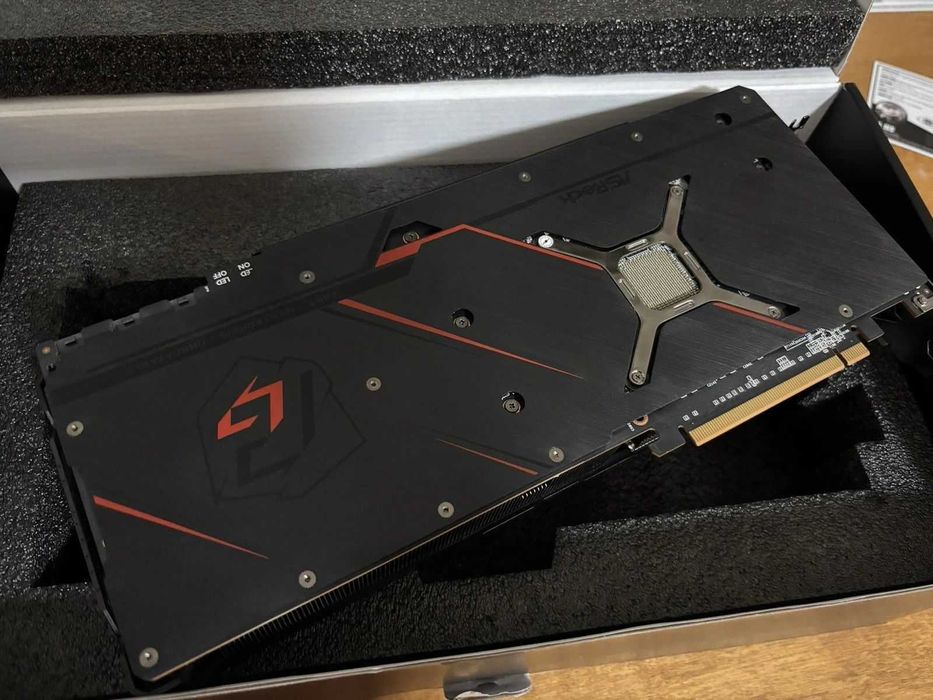 Radeon RX 6800 XT ASRock Phantom Gaming 16GB OC