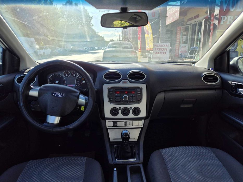 Ford Focus 2 benzina cu gaz in rate