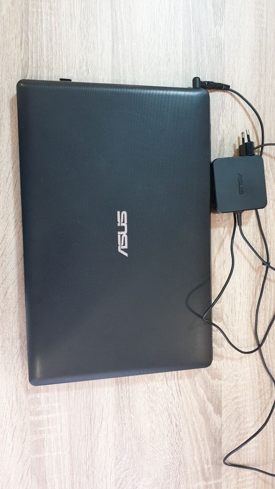 ЛАПТОП ASUS X552W 15,6 (39,6см)