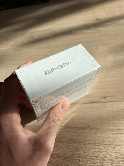 AirPods Pro 3 слушалки