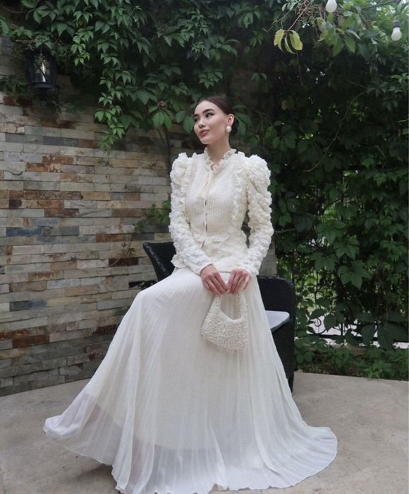 Платье вечернее, либо на узату и сырга салу