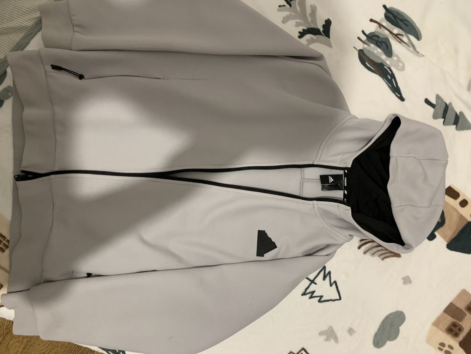 Кофта адидас продам