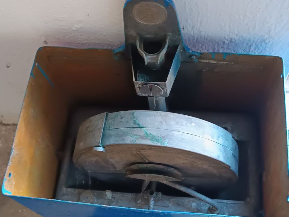 Vând aparat pentru înregistrat vodca