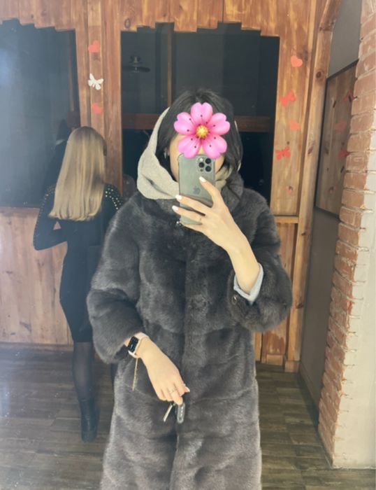 Продам норкувую шубу