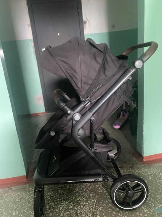 Коляска 2 в 1, прогулочная и люлька