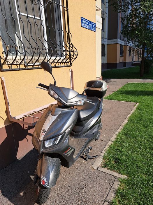 Скутер сатылады почти новый пробек 2000 м/8