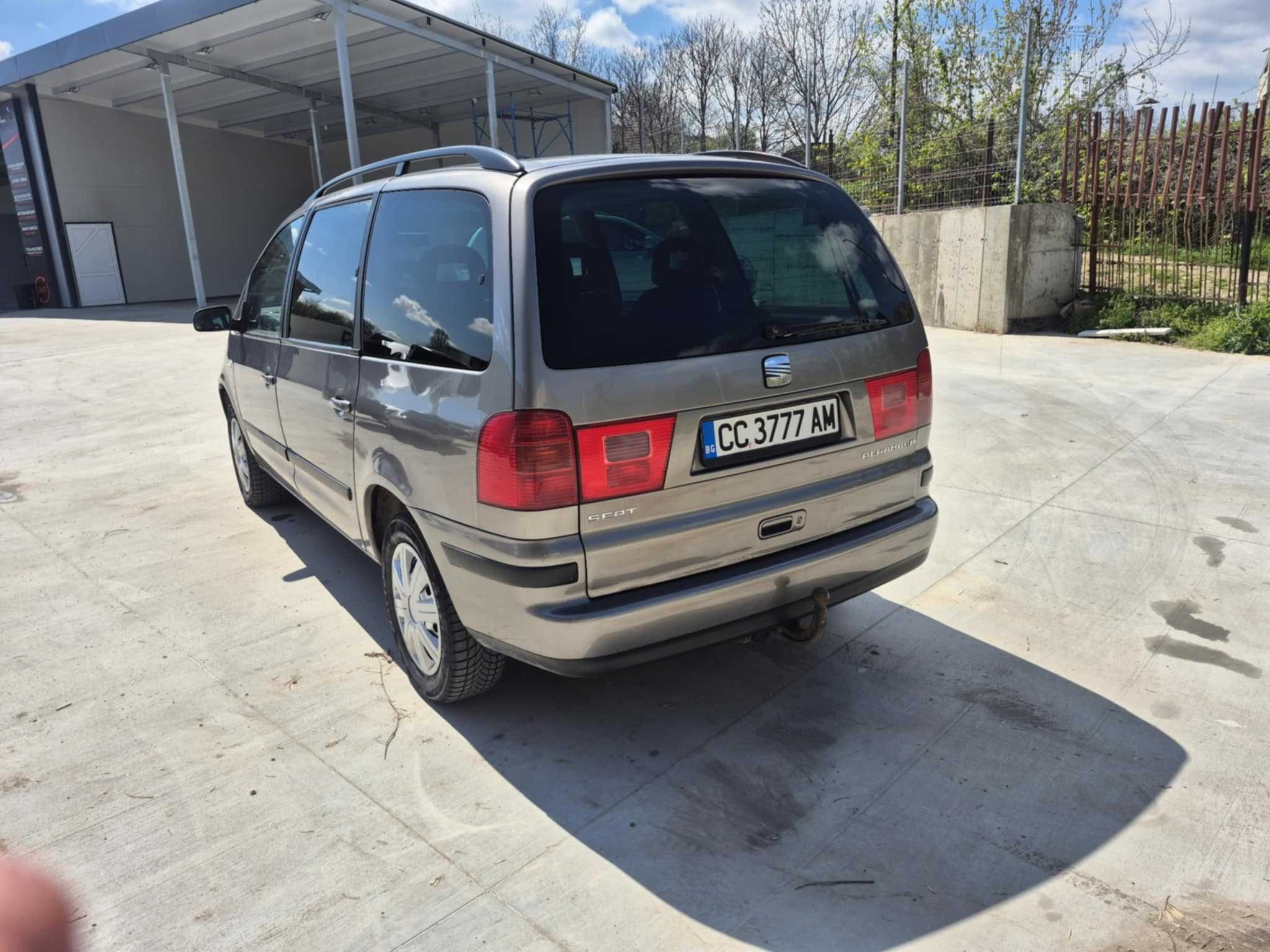 Автомобил Seat Alhambra