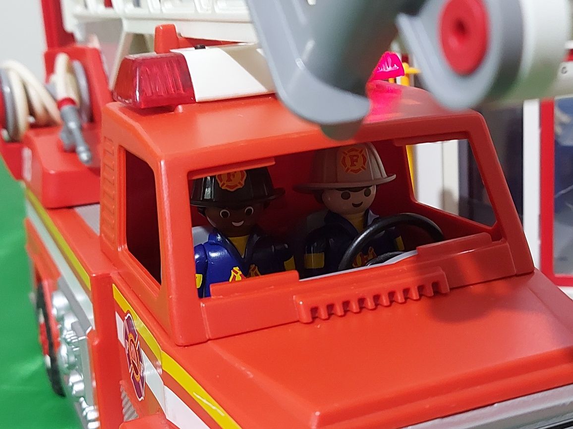 Playmobil lot Pompieri - 4819,4822,5682,
