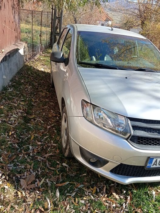 Vând URGENT Dacia Logan 2, argintiu