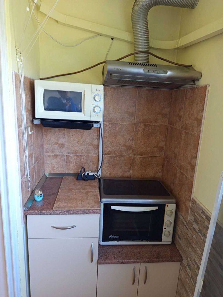 Дава се под наем Едностаен апартамент в Казанлък - 45 кв.м за 229.5 € - Снимка #2