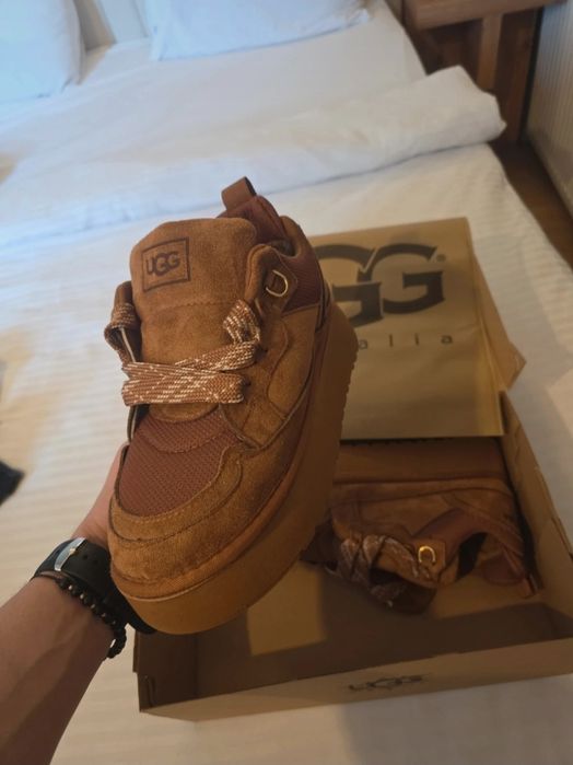 UGG Lowmel , noi in cutie marimi 36-40