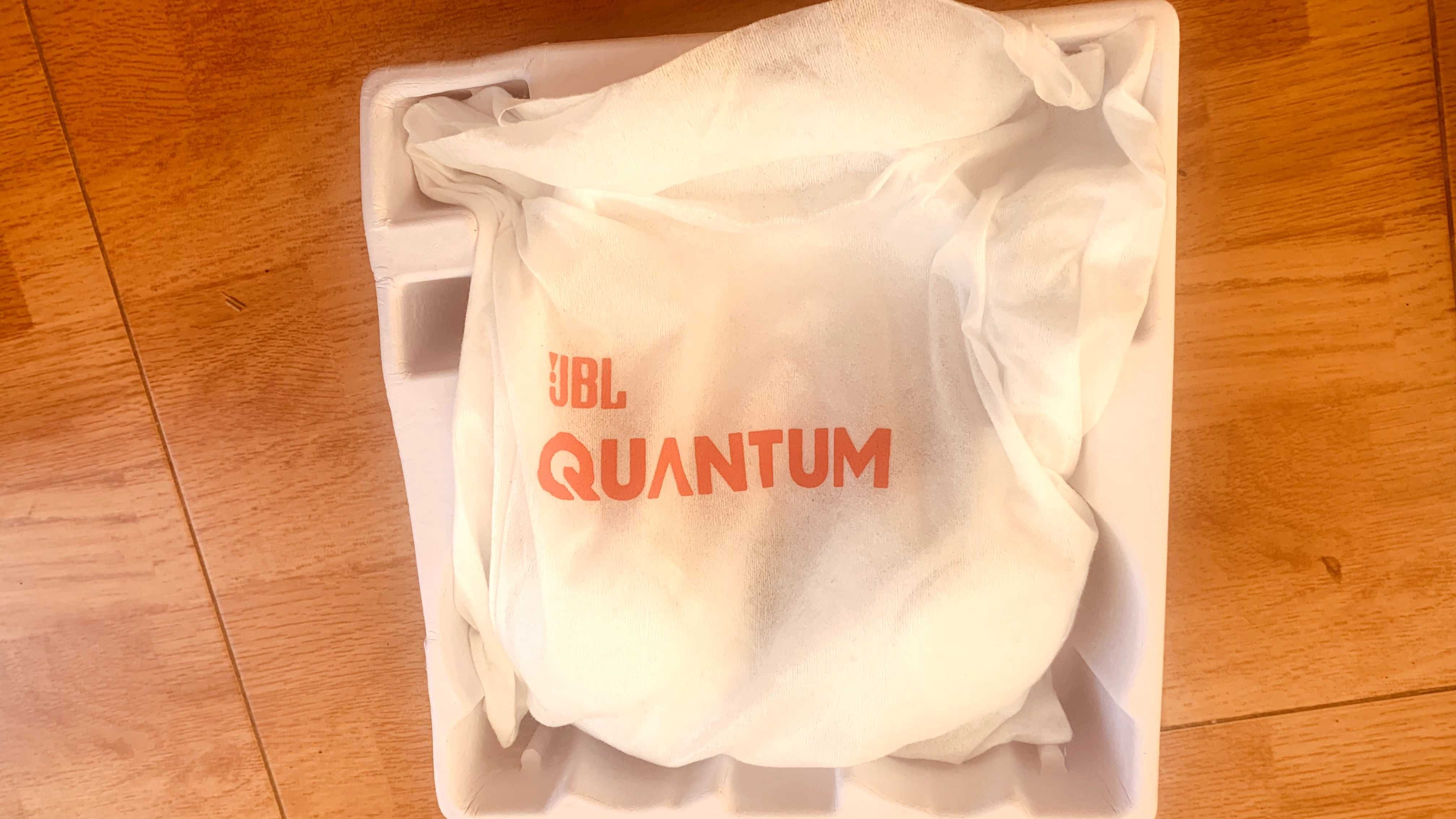 Нови слушалки JBL Quantum 360, безжични Може и Бартер