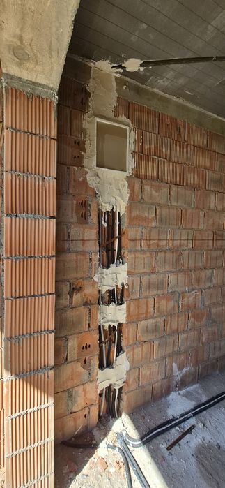 Electrician cu Experiență – Servicii Profesionale