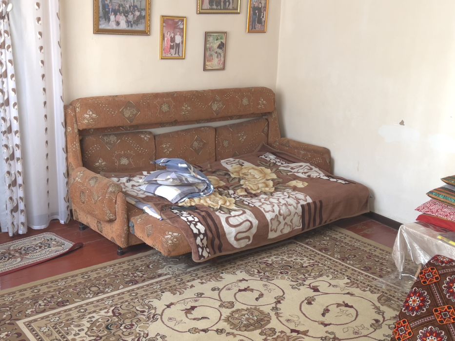 Продам Кровать 2 и диван 2
