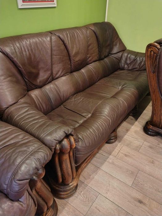 Гарнитура дъб,резбована масив, телешки бокс