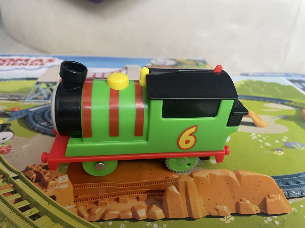 Продавам Детско влакче комплект Thomas & Friends - Percy 6 в 1