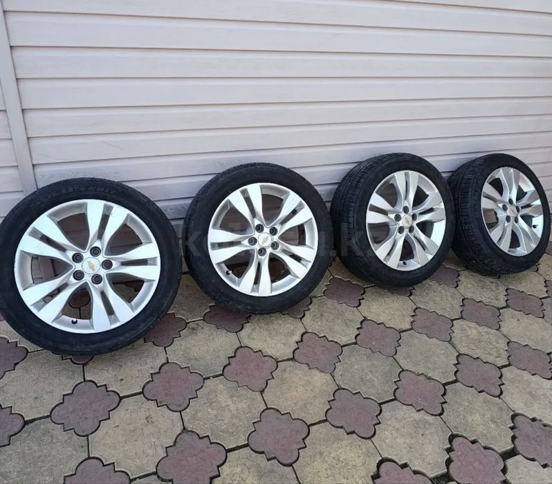Продам диски R17 без резины