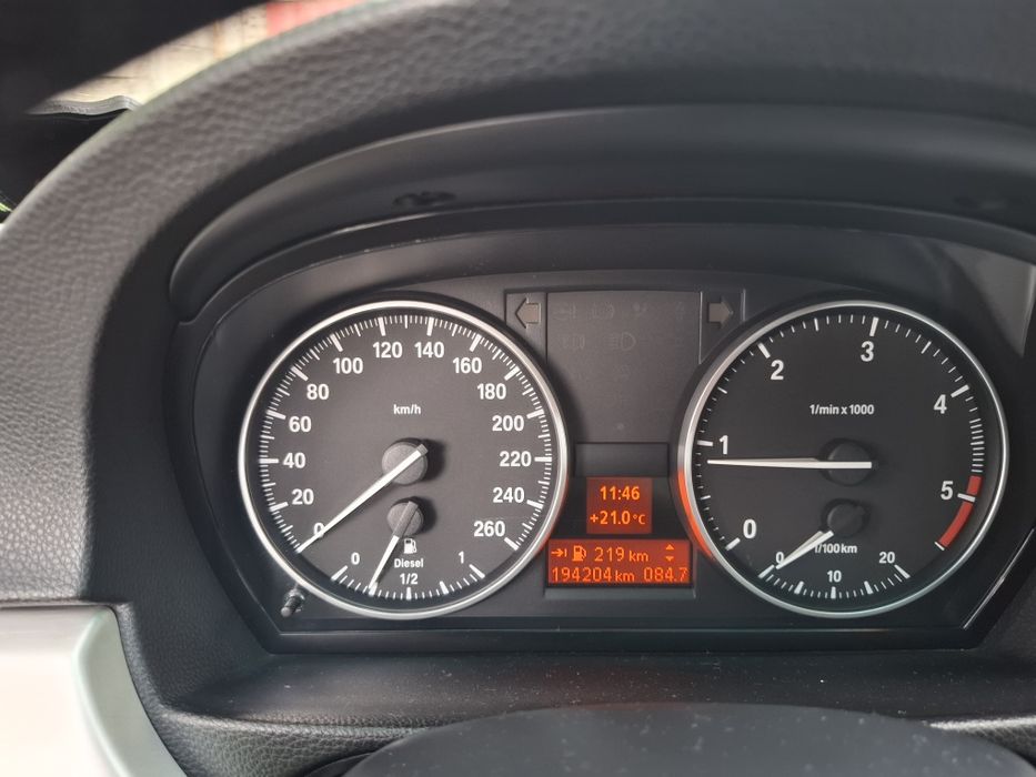 Proprietar vand BMW 320D E90
