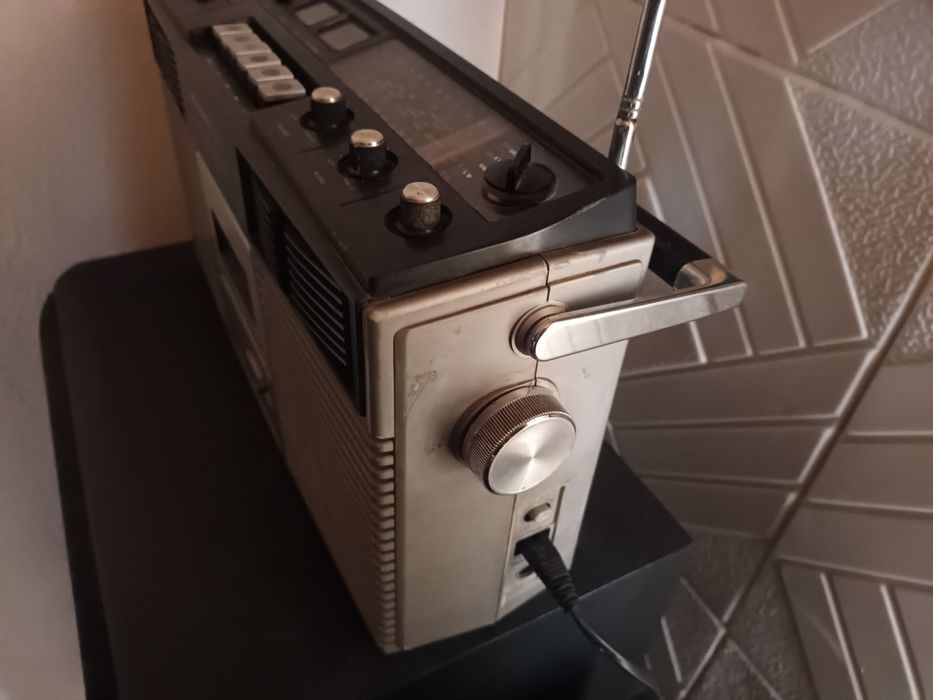 Radiocasetofon/boombox TECHNICS/JVC/SHARP/UNIVERSUM/sony/telefunken/sa